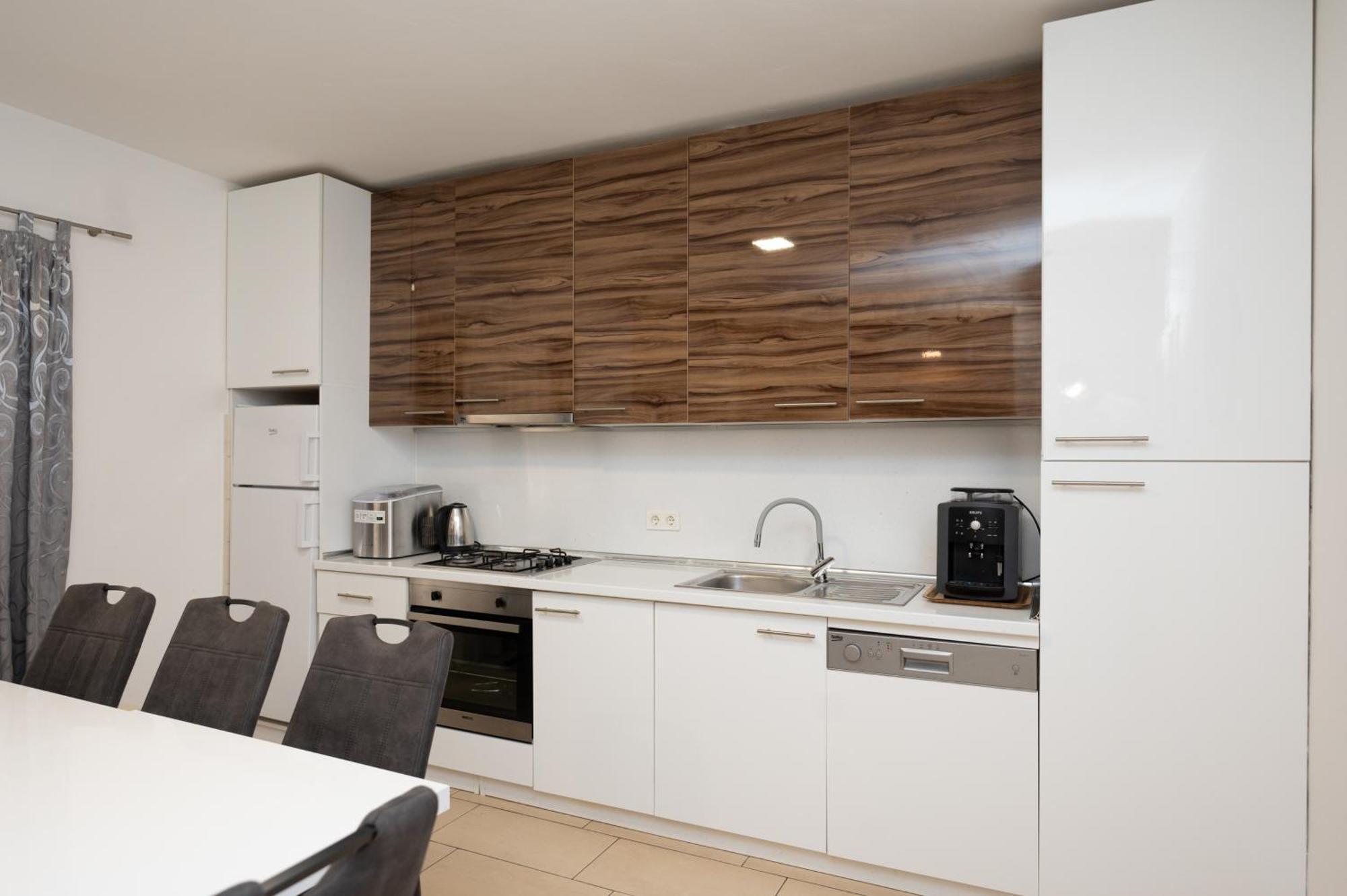Holiday Home Luka Pridraga Luaran gambar