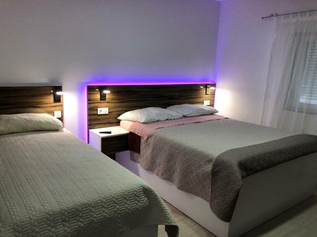 Holiday Home Luka Pridraga Luaran gambar